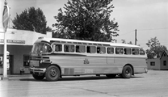 A Trailways Bus (1952)