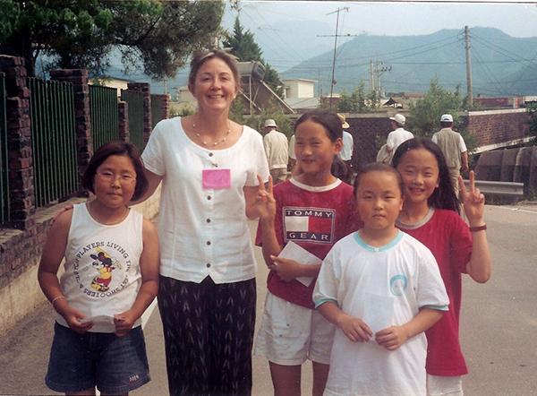 2002: Korea with Kirsty Bell

