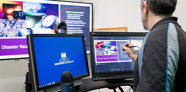 UNC faculty member recording his online classes