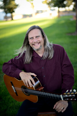 Headshot of Jason Olson.