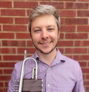 Headshot of Miles Roth.