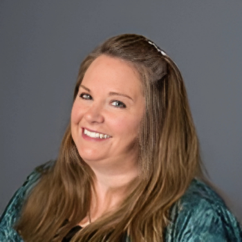 A Headshot for Carri Bloomer.