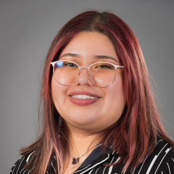 A headshot for Rosa De La Cruz.