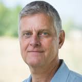 Headshot of Mark Fetkewicz.