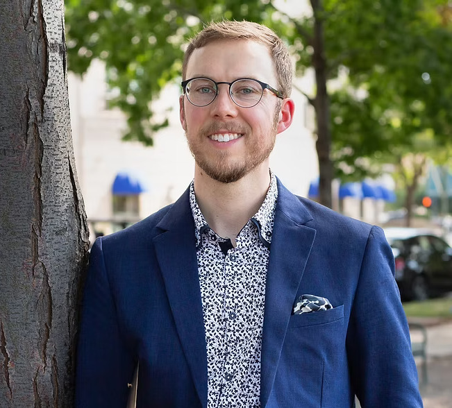 Headshot of Bobby Wiens.
