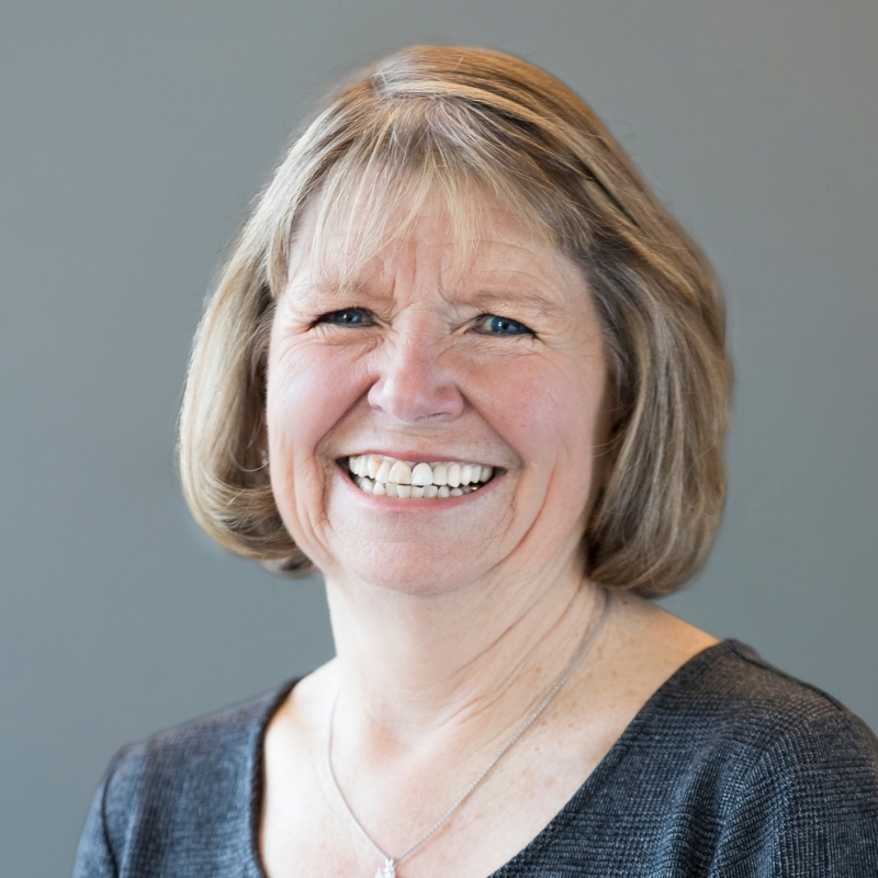 A portrait of Tish Thompson.