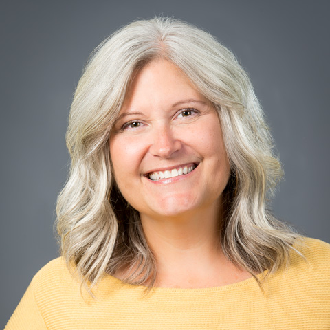 Headshot of Deanna Herbert.