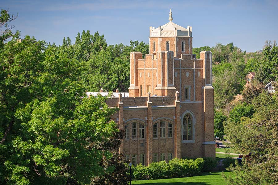 Exterior of Gunter Hall.