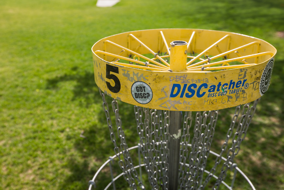 Campus disk golf