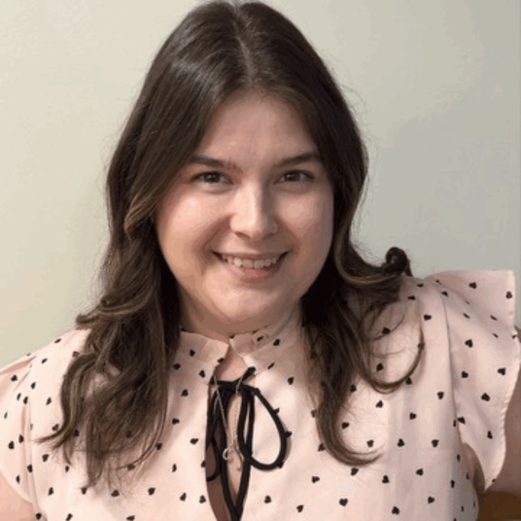 Headshot of Kristina Angelo.