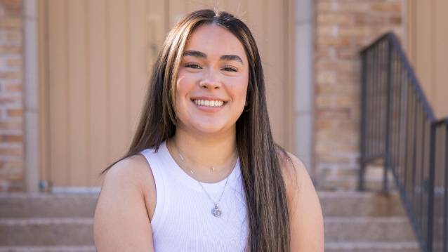 UNC student Roxana Villezca smiling at the camera.