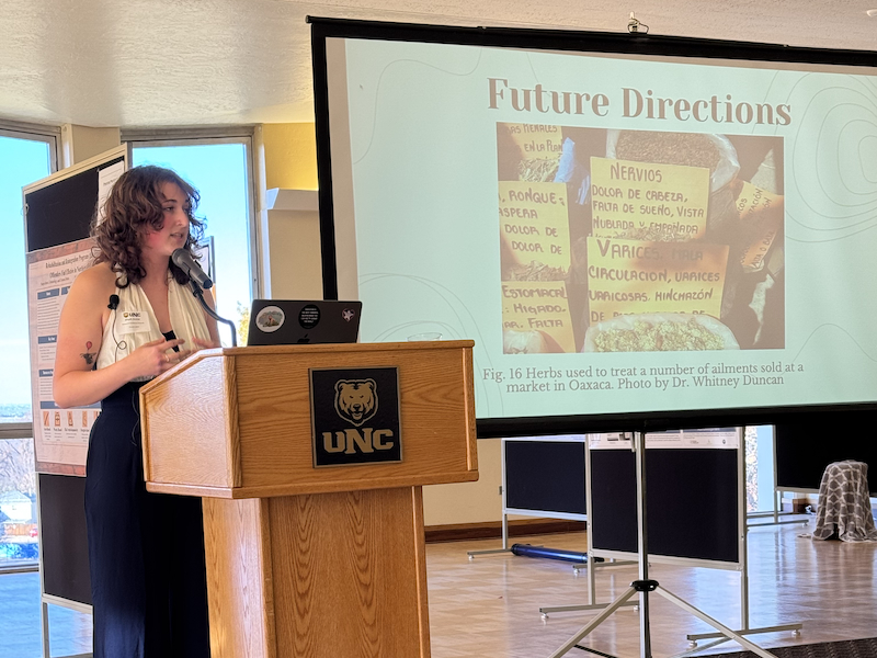 Aliyah Archer presenting at the 2024 Fall Symposium