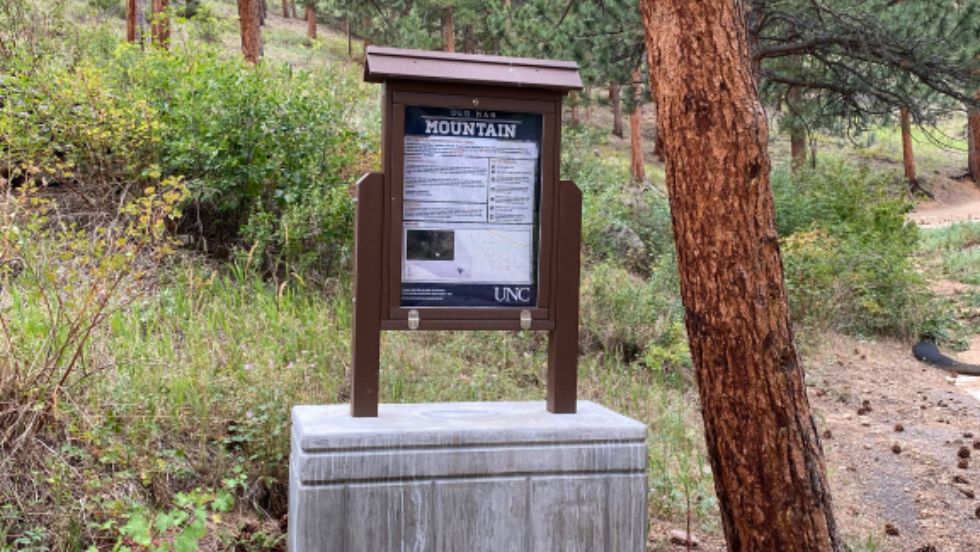 Sign outside Old Man Mountain