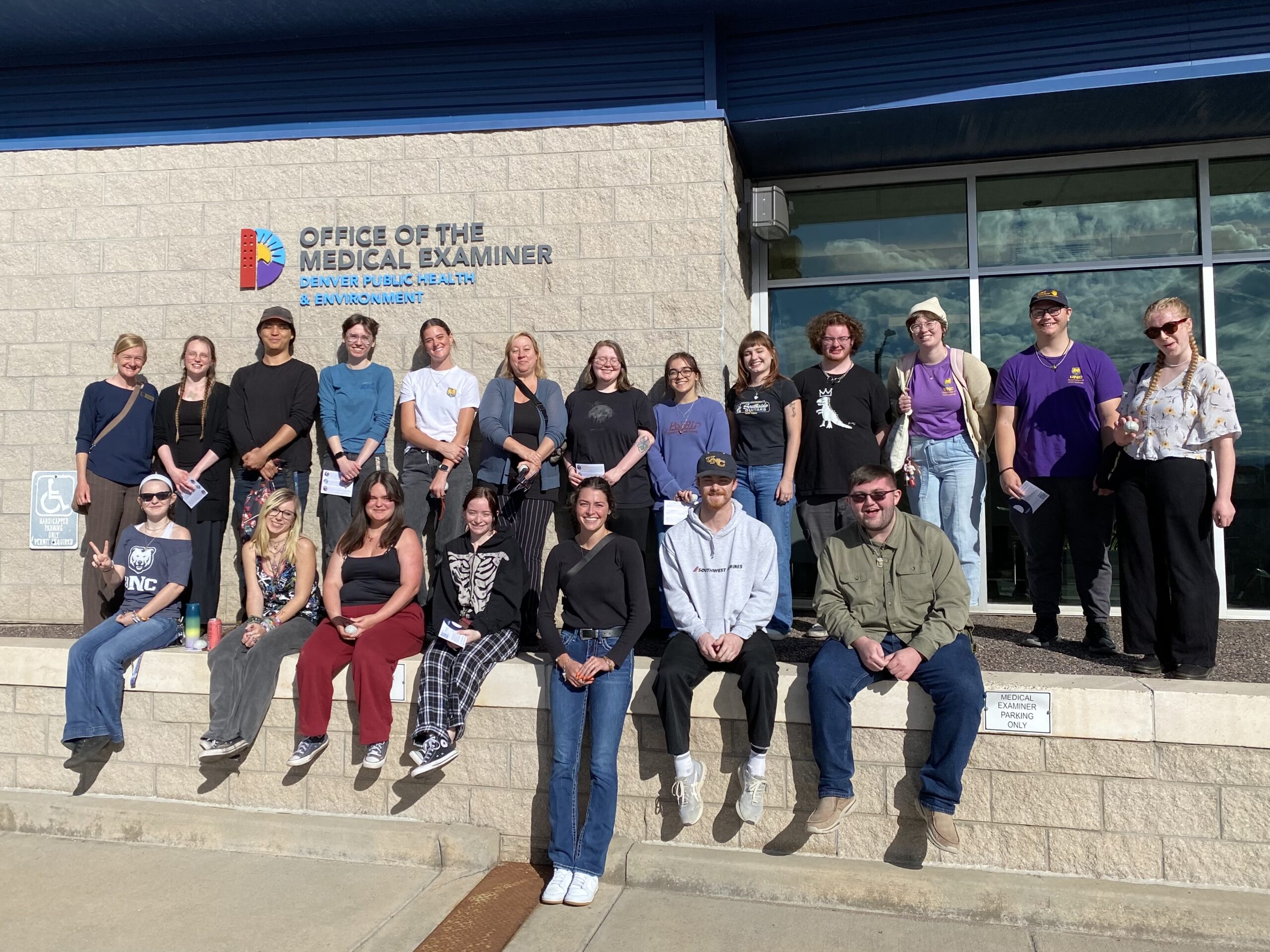 20 Anthropology Students at the Denver Medical Examiner