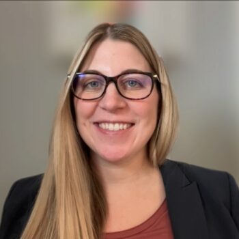 A portrait of Elise Allen