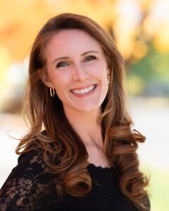 Headshot of Abby Martinez, guest clinician for Singers int he Middle.