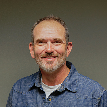 Headshot photo of Joe Elkins