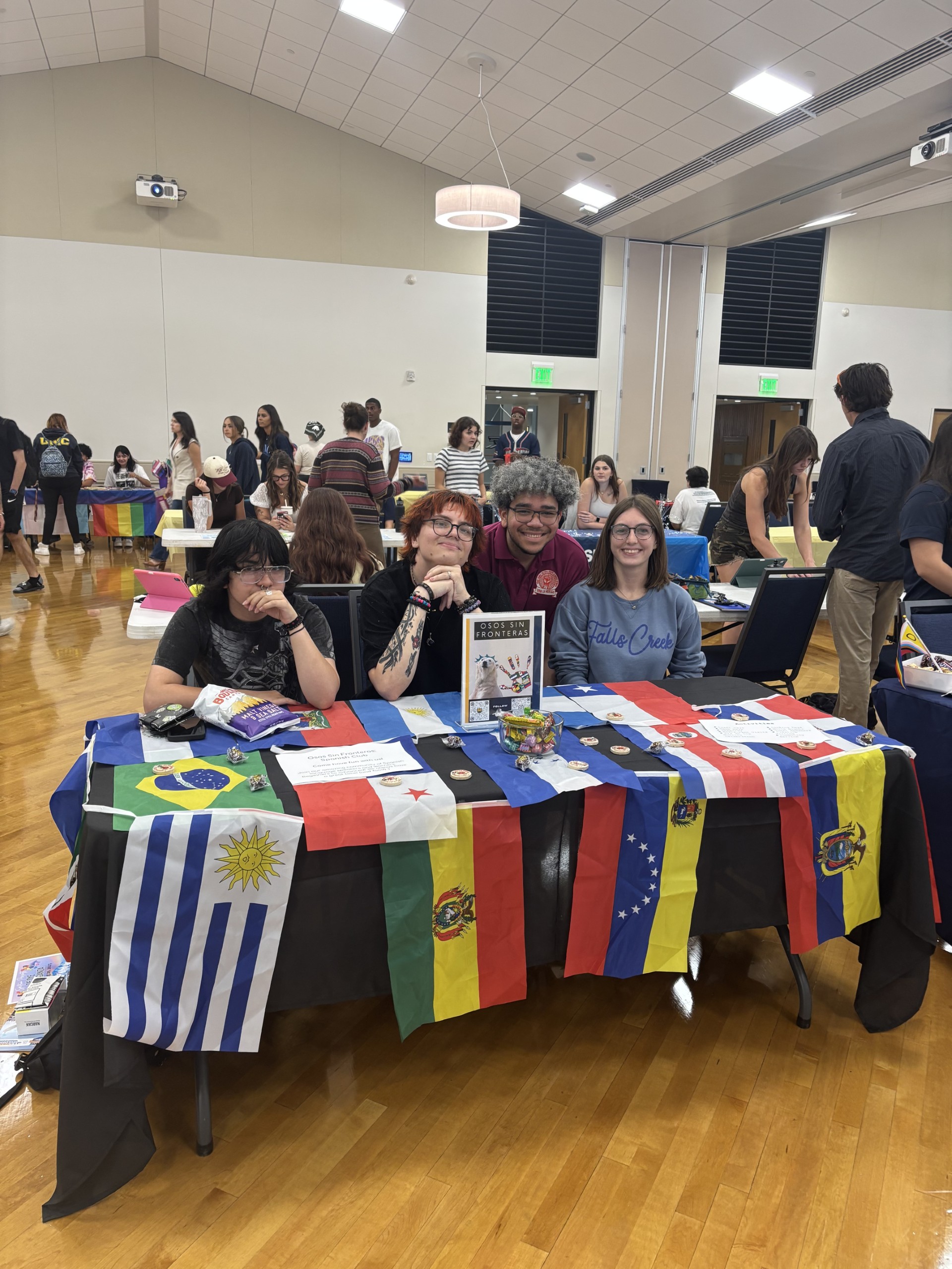 Students in Spanish Club