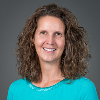 Headshot photo of Laura Stewart