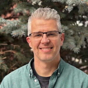 A portrait of Kenneth Parnell