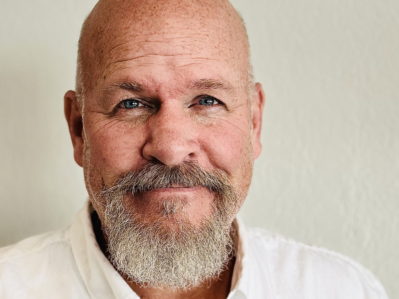 A portrait of Mark Ludy