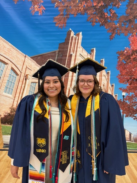 Cumbres Students on graduation day