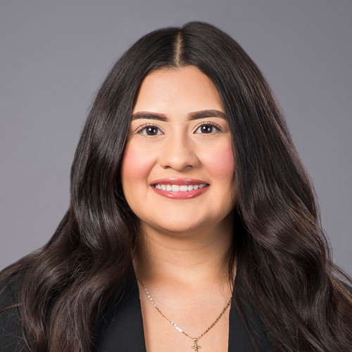Jasmin Mazariegos Rodriguez facing forward and smiling