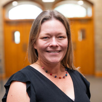 Headshot photo of Kim Murza
