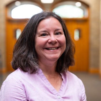 Headshot Photo of Melissa Henry