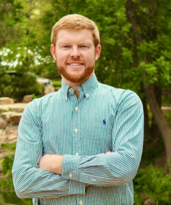 Headshot of guest clinician, Wyatt Davis, for Singers in the Middle.