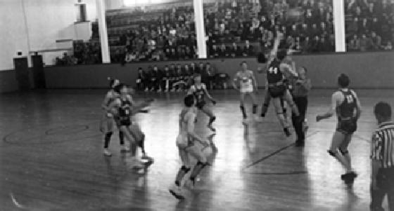 A 1941 High School Basketball Game