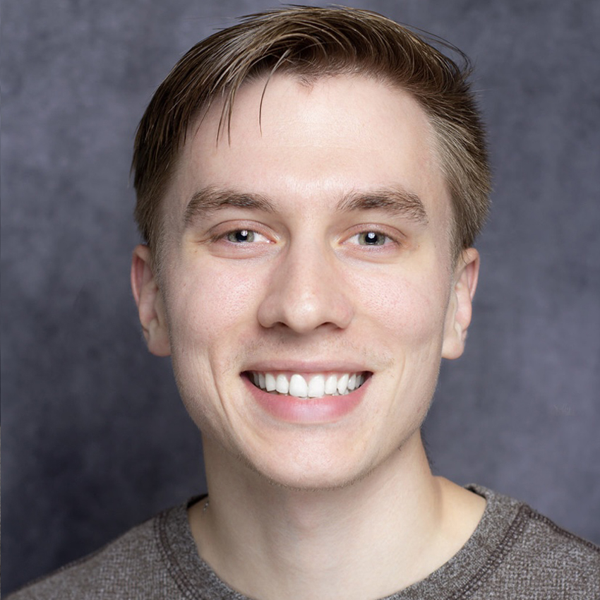 Headshot of Freddie Horn.